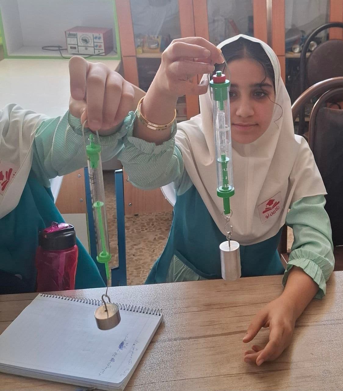 کودکستان و دبستان نگارین نو