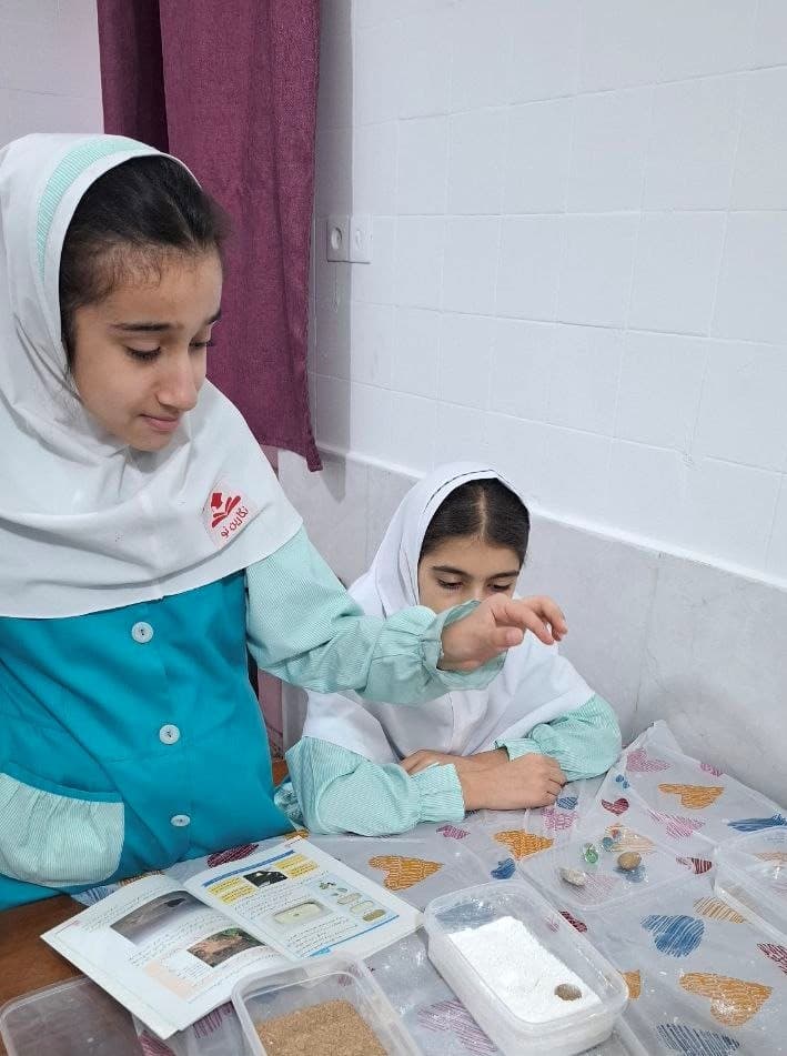 کودکستان و دبستان نگارین نو